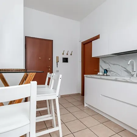 Apartment Borghi Modern With Balcony