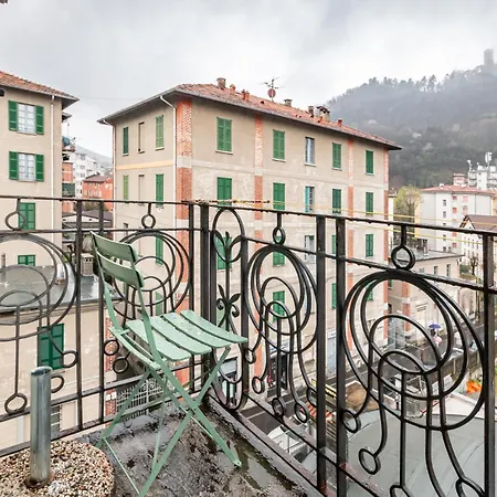 Apartment Borghi Modern With Balcony Como